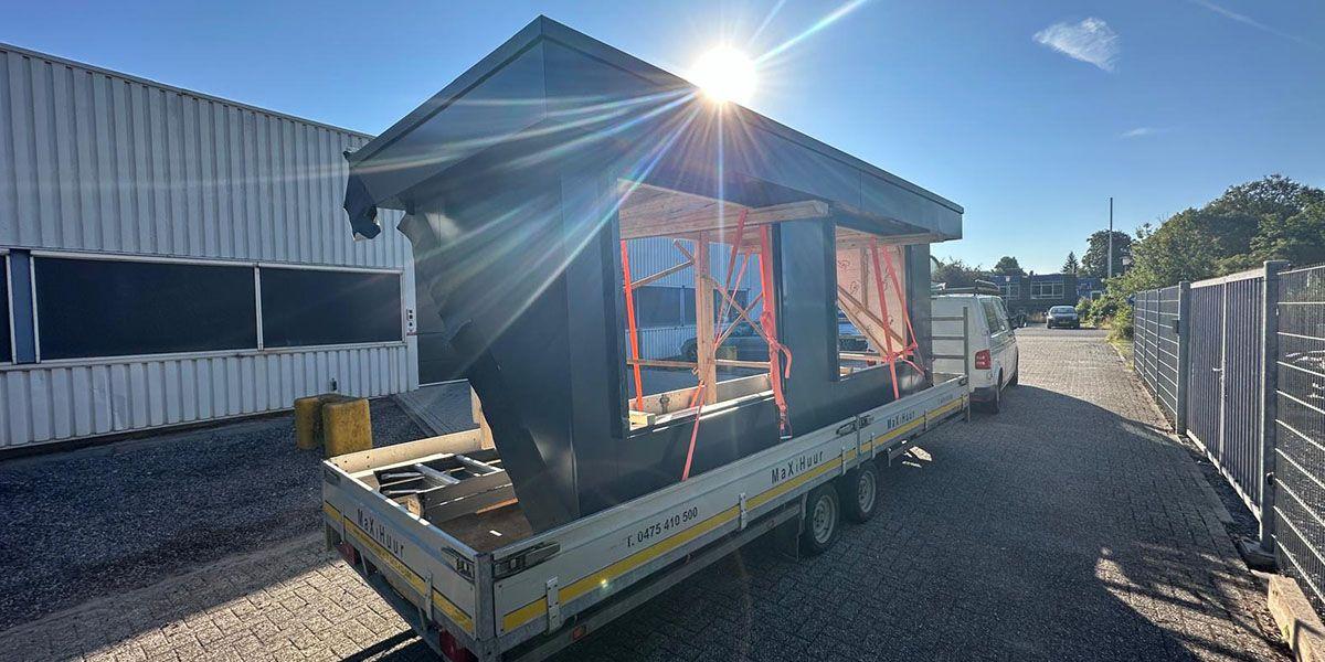 Dakkapel op transport
